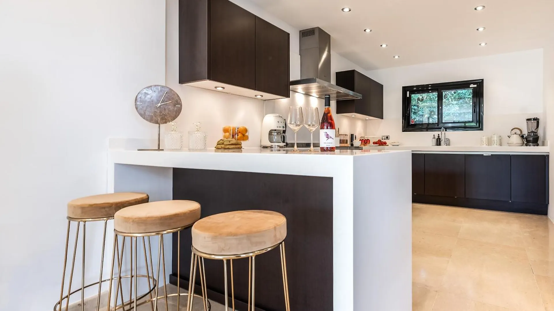 Vacation Marbella I Villa La Cabane, Prestige, Heated Pool, 300M To The Beach 0*,  Spanien