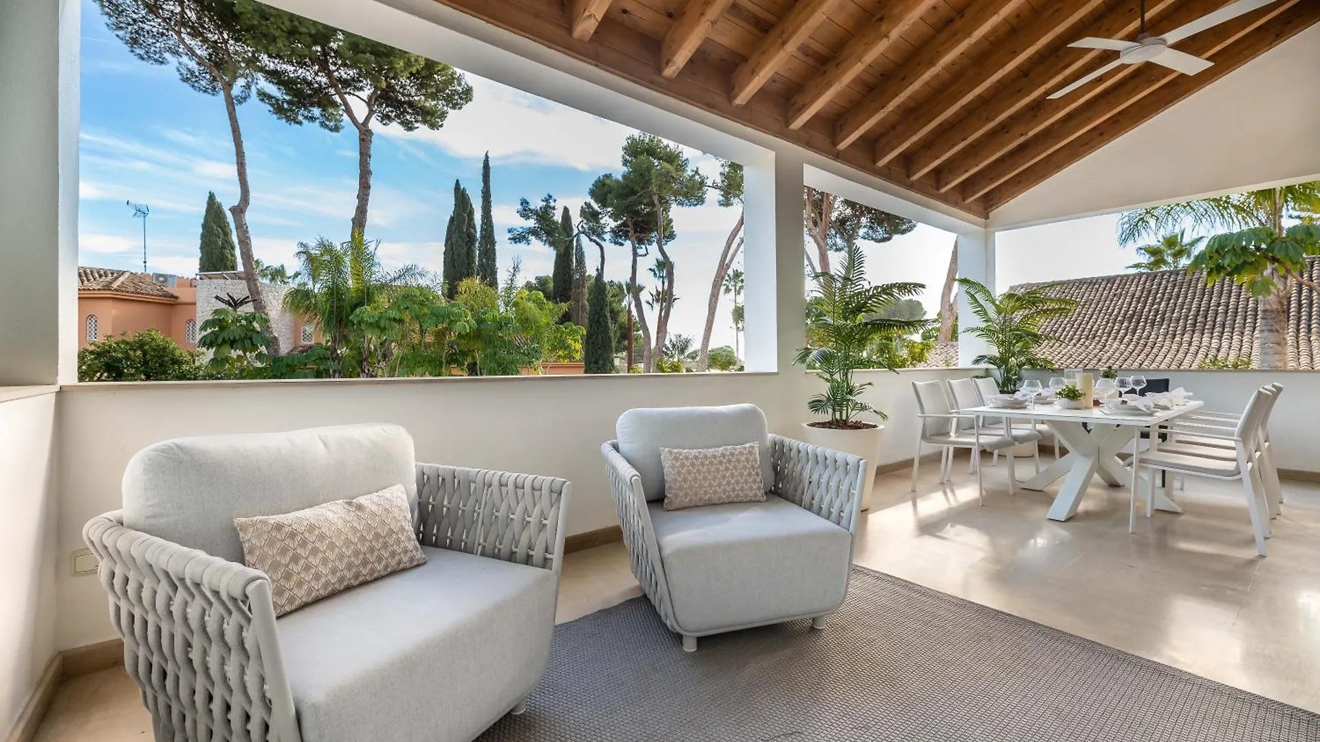 Vacation Marbella I Villa La Cabane, Prestige, Heated Pool, 300M To The Beach Spanien